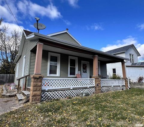 Tiny photo for 110 Van Horn Street, Muscatine, IA 52761 (MLS # QC4269313)