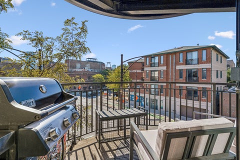 Tiny photo for 875 N Milwaukee Avenue #2S, Chicago, IL 60642 (MLS # 12791683)