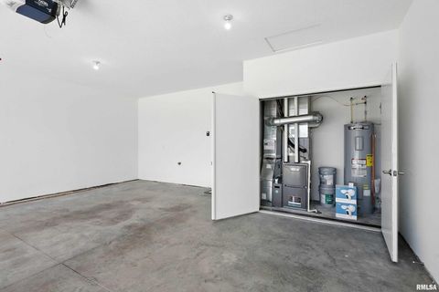 Tiny photo for 141 BEACON HARBOR Circle, East Moline, IL 61244 (MLS # QC4267385)