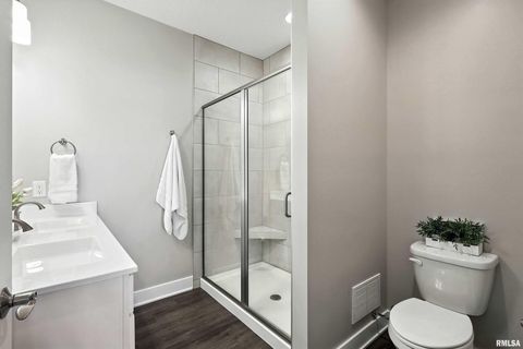 Tiny photo for 141 BEACON HARBOR Circle, East Moline, IL 61244 (MLS # QC4267385)