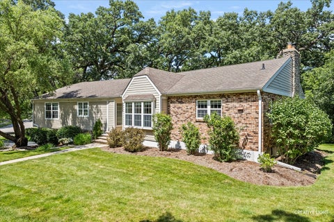 Tiny photo for 2202 COUNTRY KNOLL Lane, Elgin, IL 60123 (MLS # 12688157)