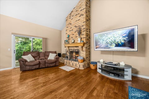 Tiny photo for 2202 COUNTRY KNOLL Lane, Elgin, IL 60123 (MLS # 12688157)