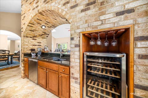 Tiny photo for 2202 COUNTRY KNOLL Lane, Elgin, IL 60123 (MLS # 12688157)