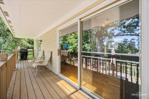 Tiny photo for 2202 COUNTRY KNOLL Lane, Elgin, IL 60123 (MLS # 12688157)