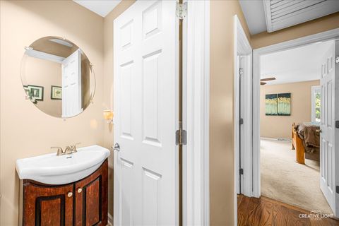 Tiny photo for 2202 COUNTRY KNOLL Lane, Elgin, IL 60123 (MLS # 12688157)