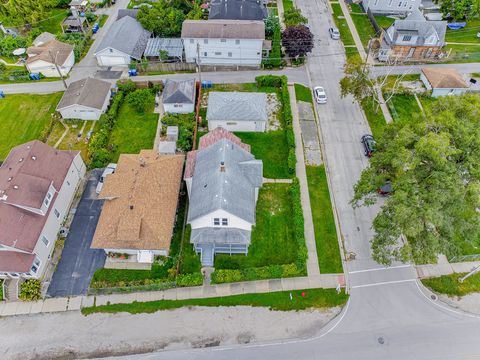 Tiny photo for 2823 Broadway Street, Blue Island, IL 60406 (MLS # 12476180)