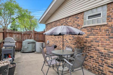 Tiny photo for 3741 W 121st Street, Alsip, IL 60803 (MLS # 12629131)