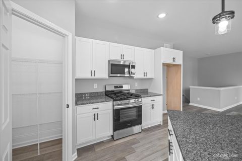 Tiny photo for 3323 Comstock Avenue, DeKalb, IL 60115 (MLS # 12429324)