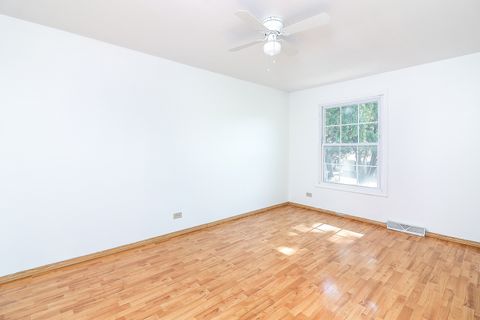 Tiny photo for 419 Sidney Avenue #C, Glendale Heights, IL 60139 (MLS # 12486831)