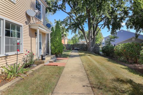 Tiny photo for 419 Sidney Avenue #C, Glendale Heights, IL 60139 (MLS # 12486831)