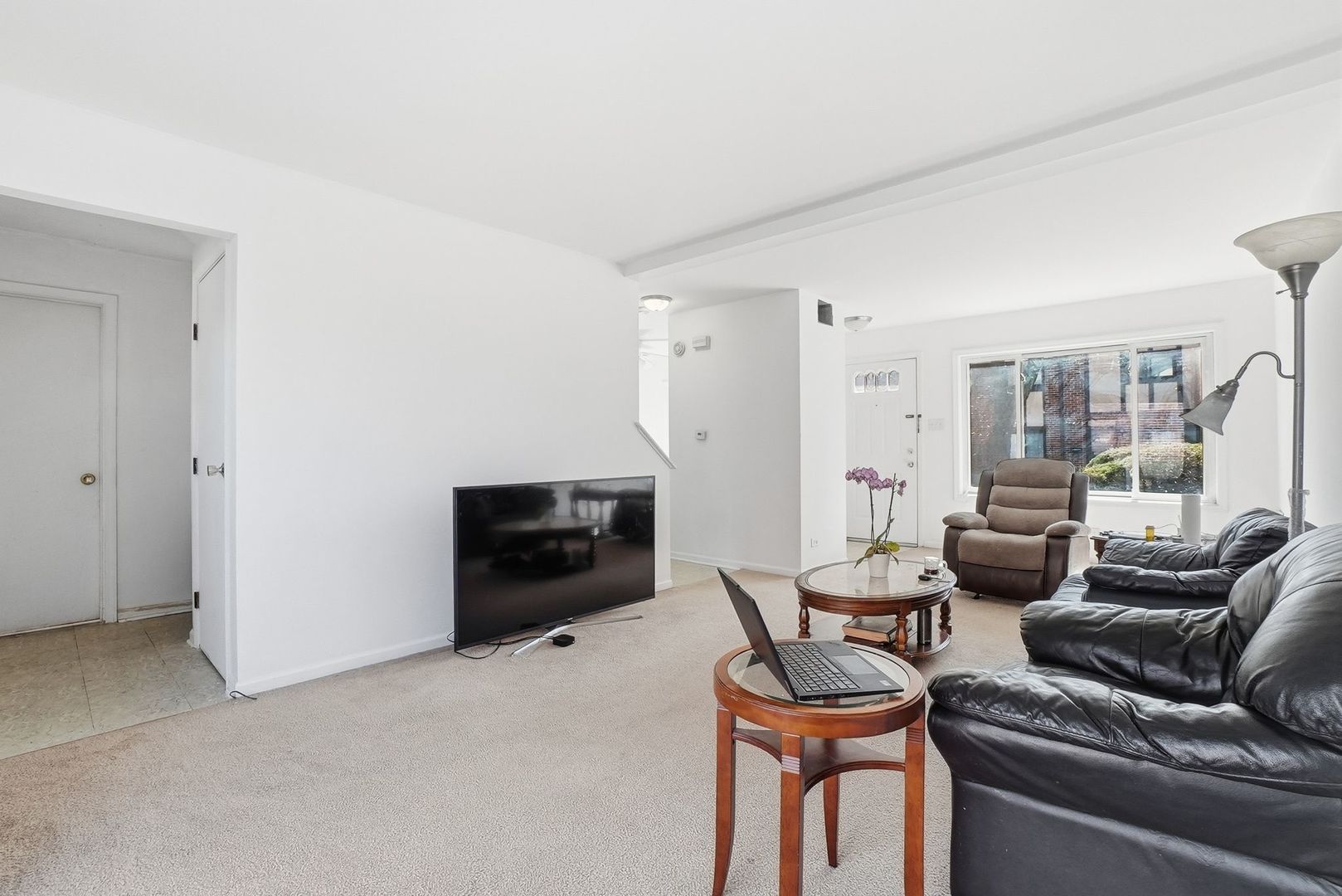 18W274 Kirkland Lane