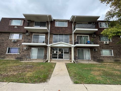 Photo of 11010 Central Avenue #3a, Chicago Ridge, IL 60415 (MLS # 12494717) Photo of 11010 Central Avenue #3a, Chicago Ridge, IL 60415 (MLS # 12494717)