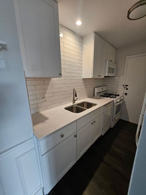 Tiny photo for 11010 Central Avenue #3a, Chicago Ridge, IL 60415 (MLS # 12494717)