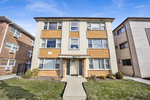 Photo of 6845 N NORTHWEST Highway #6845-1W, Chicago, IL 60631 (MLS # 12763750)