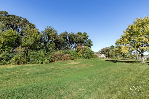 Tiny photo for 2732 Davos Avenue, Woodridge, IL 60517 (MLS # 12487381)