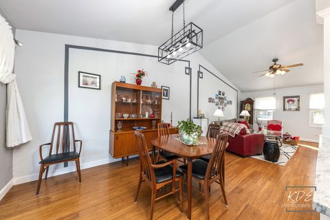 Tiny photo for 2732 Davos Avenue, Woodridge, IL 60517 (MLS # 12487381)