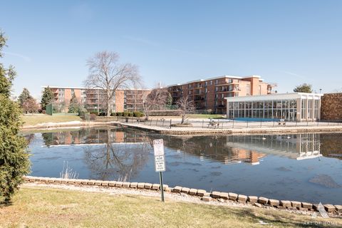 Tiny photo for 18 E Old Willow Road #205N, Prospect Heights, IL 60070 (MLS # 12600364)