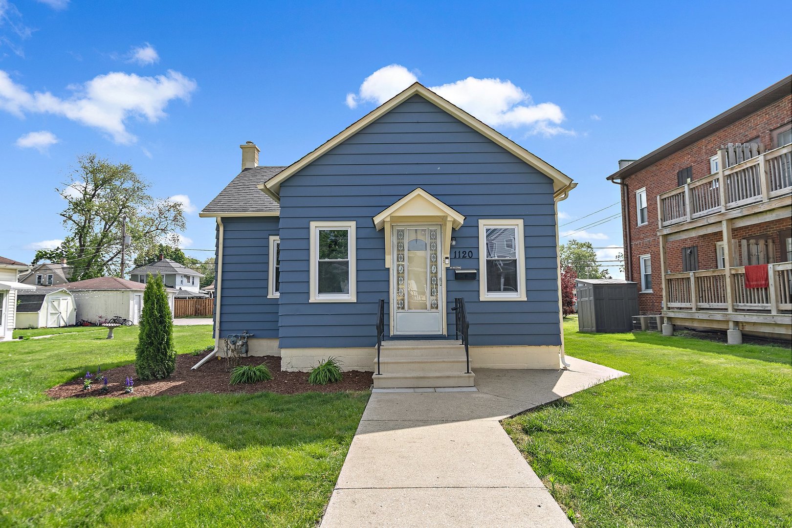 1102 Oakland Avenue