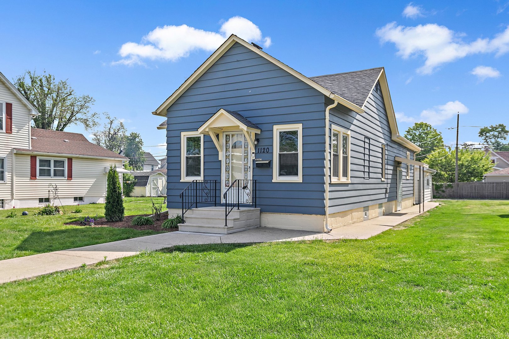 1102 Oakland Avenue