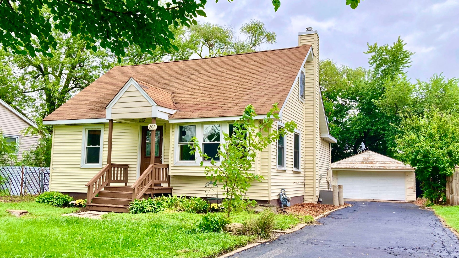 207 Village Road