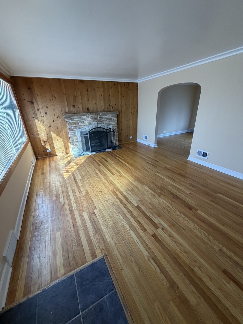 5363 N Latrobe Avenue