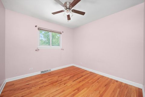 Tiny photo for 306 N Bissell Drive, Palatine, IL 60074 (MLS # 12458077)