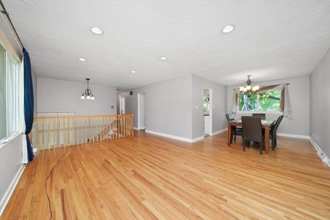 Tiny photo for 306 N Bissell Drive, Palatine, IL 60074 (MLS # 12458077)