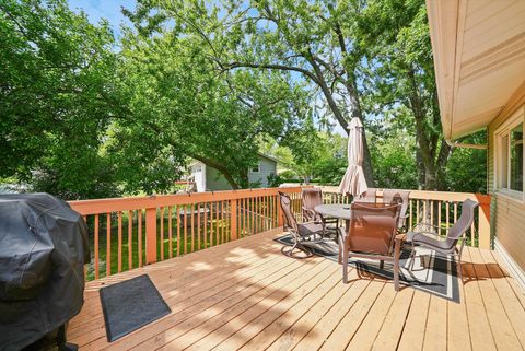 Tiny photo for 306 N Bissell Drive, Palatine, IL 60074 (MLS # 12458077)