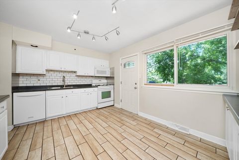 Tiny photo for 306 N Bissell Drive, Palatine, IL 60074 (MLS # 12458077)