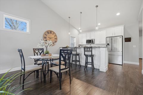 Tiny photo for 801 Wartburg Drive, Bloomington, IL 61704 (MLS # 12593784)