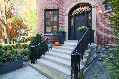 Tiny photo for 1401 N Astor Street, Chicago, IL 60610 (MLS # 12496994)