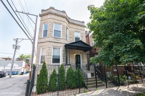 2329 N Albany Avenue 1 Chicago IL 60647