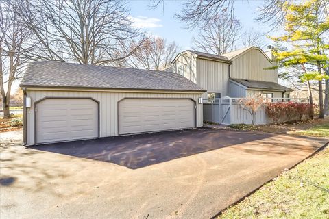 Tiny photo for 328 Shoreline Road, Lake Barrington, IL 60010 (MLS # 12519459)