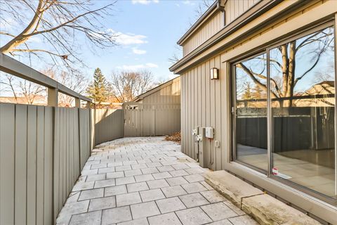 Tiny photo for 328 Shoreline Road, Lake Barrington, IL 60010 (MLS # 12519459)