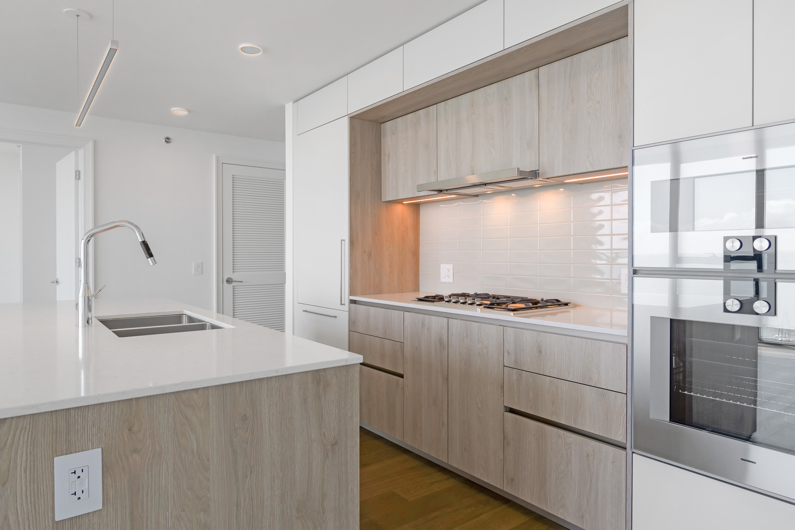 211 N Harbor Drive 2406