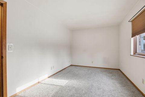 Tiny photo for 5102 25th Ave Ct Court #102, Moline, IL 61265 (MLS # 100000151)