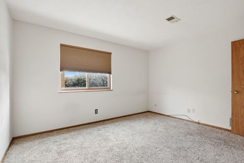 Tiny photo for 5102 25th Ave Ct Court #102, Moline, IL 61265 (MLS # 100000151)