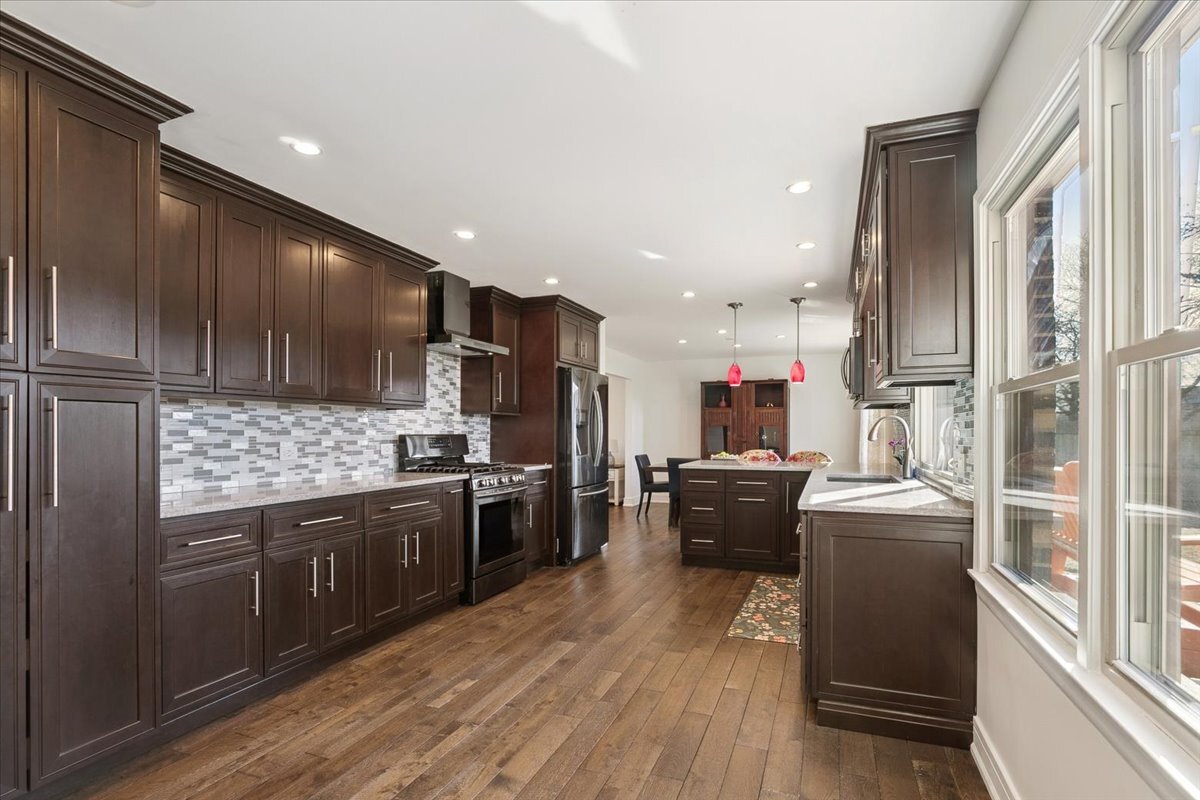 930 King Richards Court