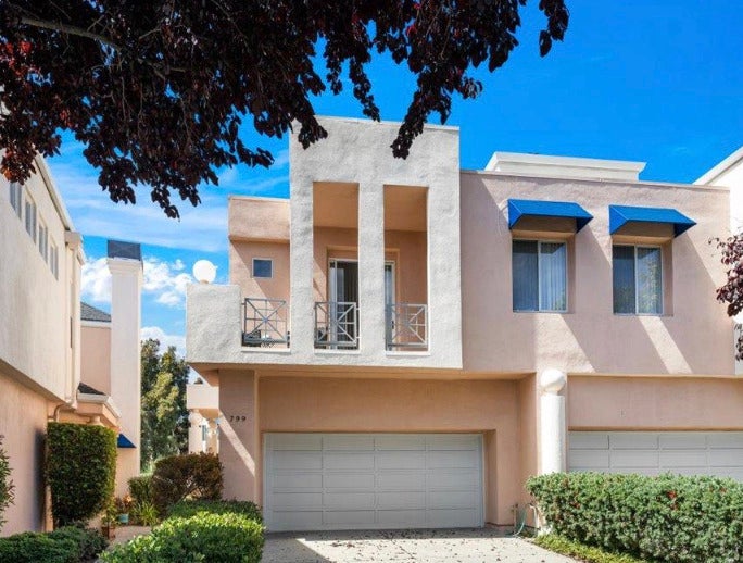 799 Lakeshore Drive