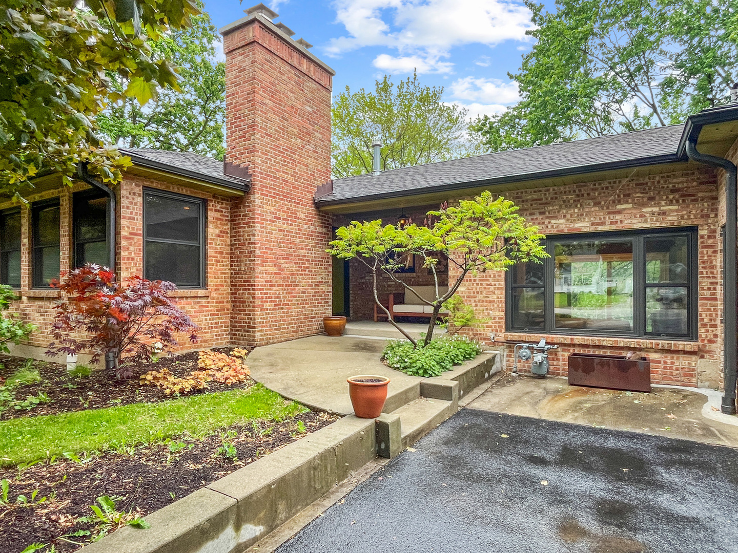 580 W Main Street