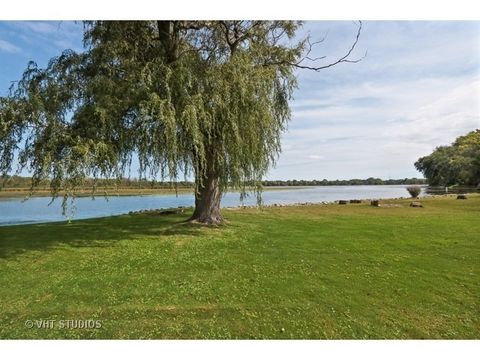 Tiny photo for 22969 W Lakeview Avenue, Antioch, IL 60002 (MLS # 12488628)