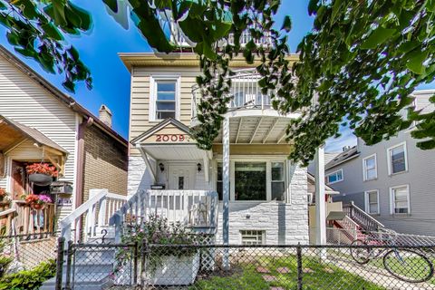 2009 N Bingham Street Chicago IL 60647