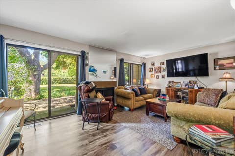 Tiny photo for 175 N Glengarry Drive #C, Geneva, IL 60134 (MLS # 12726432)