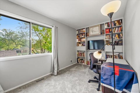 Tiny photo for 175 N Glengarry Drive #C, Geneva, IL 60134 (MLS # 12726432)