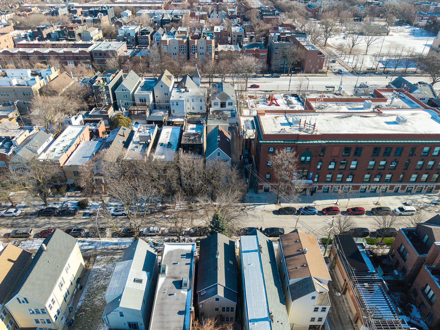 2621 N Marshfield Avenue