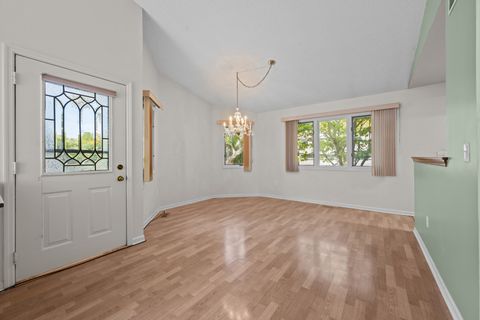 Tiny photo for 106 Sumac Court, St. Charles, IL 60174 (MLS # 12457048)