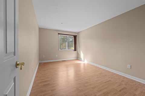 Tiny photo for 106 Sumac Court, St. Charles, IL 60174 (MLS # 12457048)