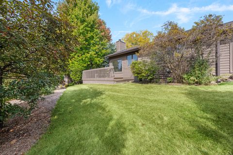 Tiny photo for 106 Sumac Court, St. Charles, IL 60174 (MLS # 12457048)