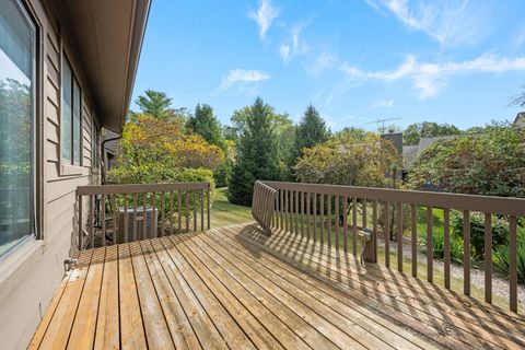 Tiny photo for 106 Sumac Court, St. Charles, IL 60174 (MLS # 12457048)