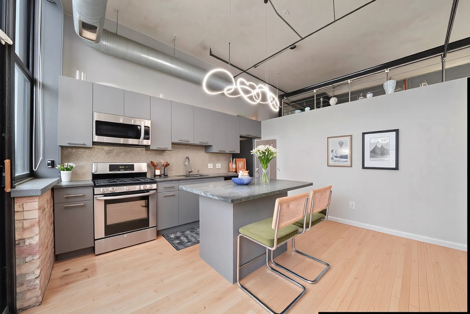 817 W Washington Boulevard 507